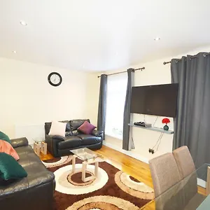 https://london-modern-4-bedroom-apartment.cambridgehotelsuk.com