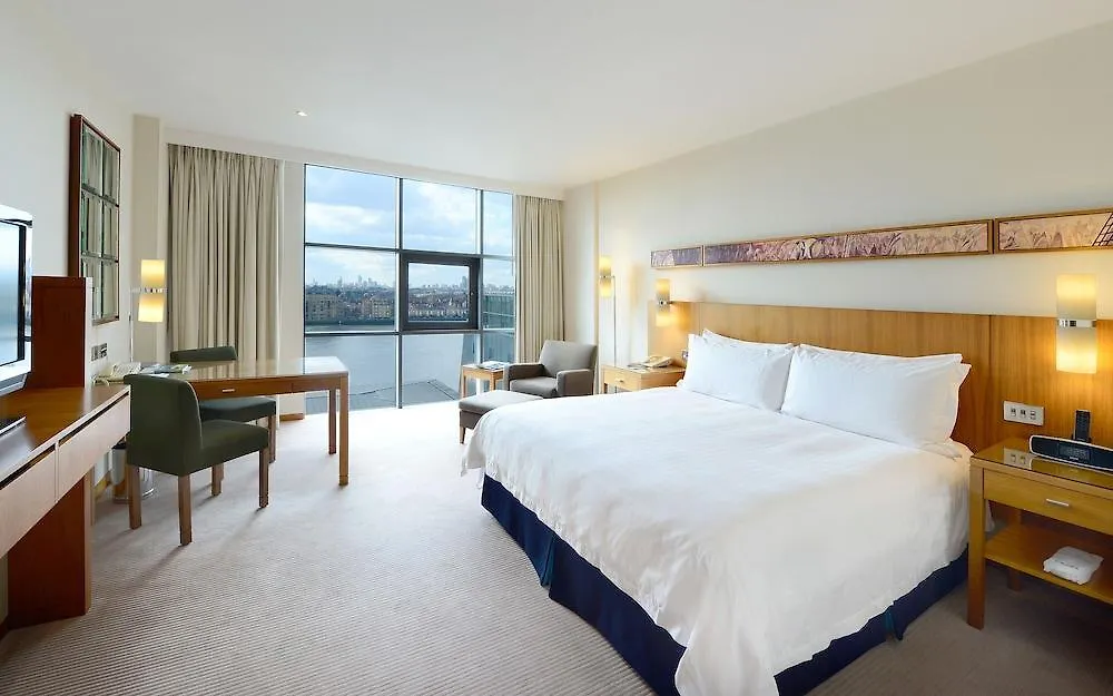 Canary Riverside Plaza Hotel London