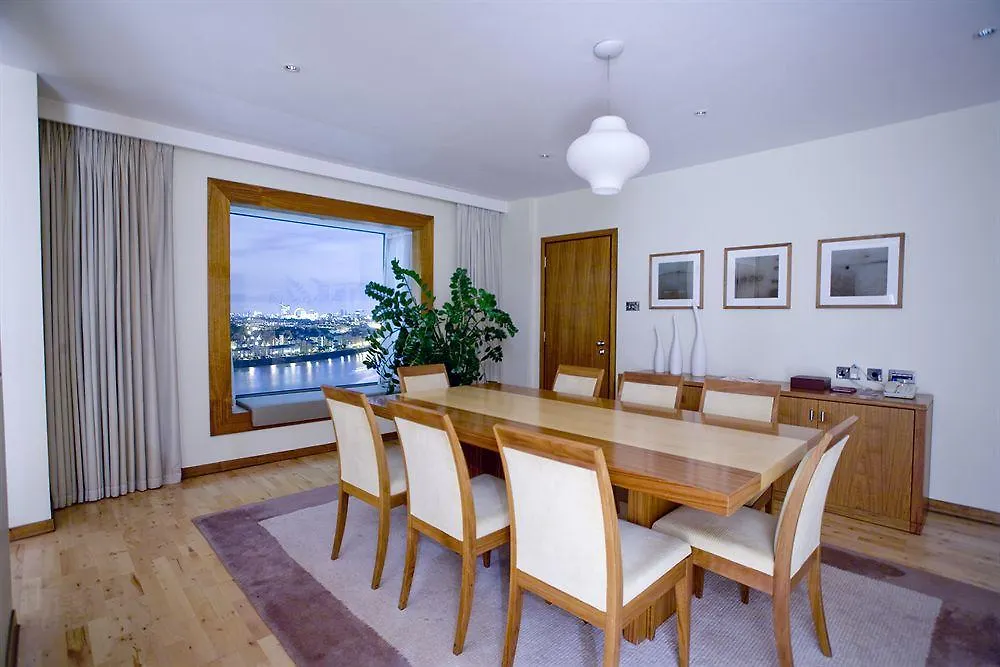Canary Riverside Plaza Hotel London