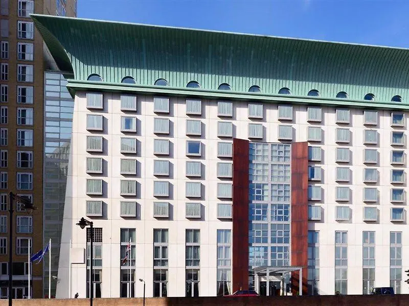 Canary Riverside Plaza Hotel London