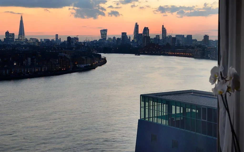 Canary Riverside Plaza Hotel London 5*,  Großbritannien
