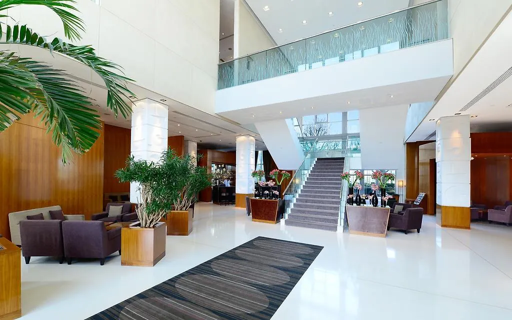 Canary Riverside Plaza Hotel London