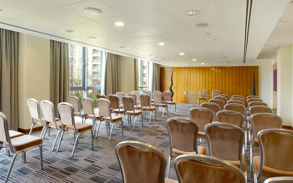 Canary Riverside Plaza Hotel London