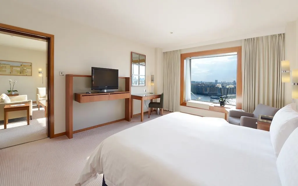 Canary Riverside Plaza Hotel London