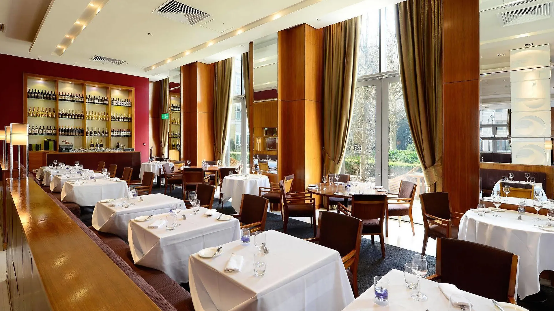 Canary Riverside Plaza Hotel London